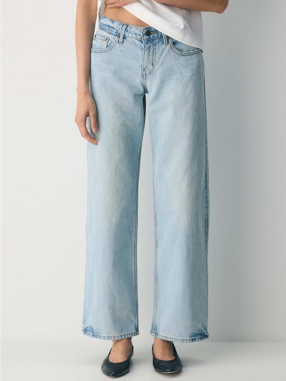 Levi's Low Loose Light Blue Wide-Leg Jeans